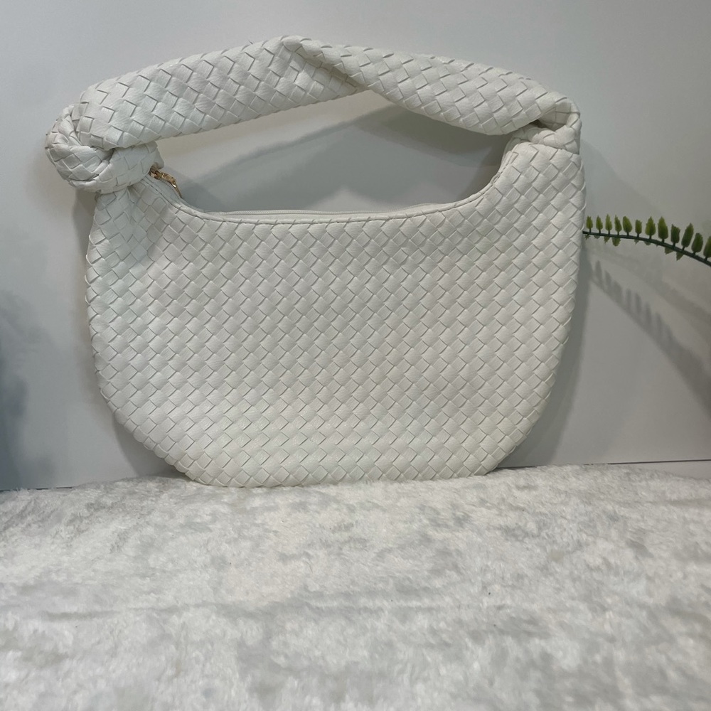 Bag - Picture 2 of 6